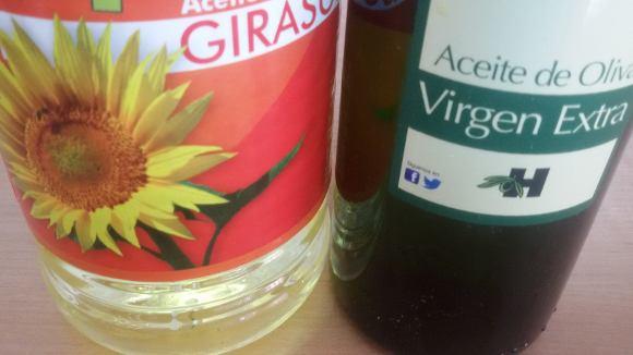 Which Oil Should you use for Nigerian Tomato Stew